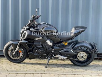 Ducati Diavel V4 rot & schwarz*jetzt bestellen*