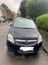 Opel Zafira 2.2 - - Opel Zafira in Köln