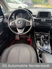 BMW 218 - 11