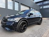 Volkswagen Tiguan Allspace R-Line 4Motion ACC AHK PANO 7 Si - Volkswagen Gebrauchtwagen in Herford