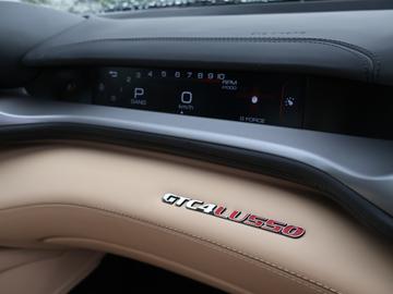 صورة مصغرة 31 لـ 2017 Ferrari GTC4LUSSO