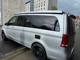 Mercedes-Benz V 300d 4-Matic MP AMG Küche 6-Sitzer AHK Leder
