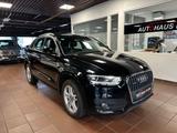 Audi Q3 2.0 TDI quattro, 1. Hand, Unfallfrei, S-Line - Audi in Dortmund: Q1