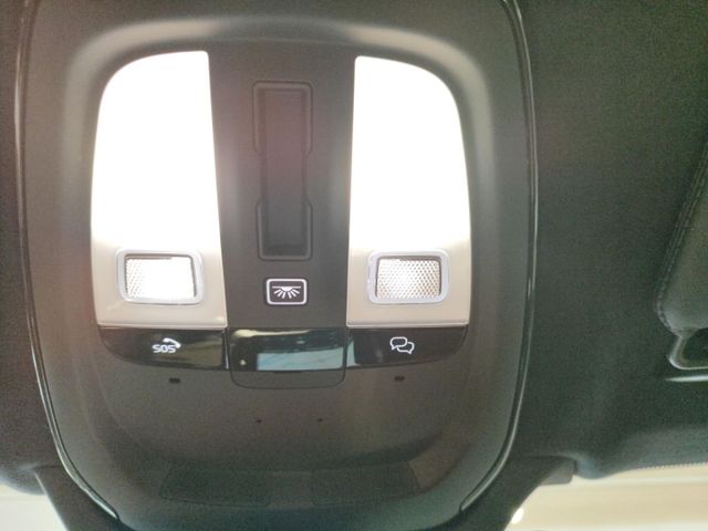 VOLVO XC 90 (Bild 23 von Array)