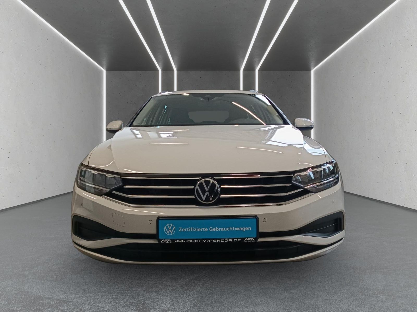 Volkswagen Passat Variant - Bild 6