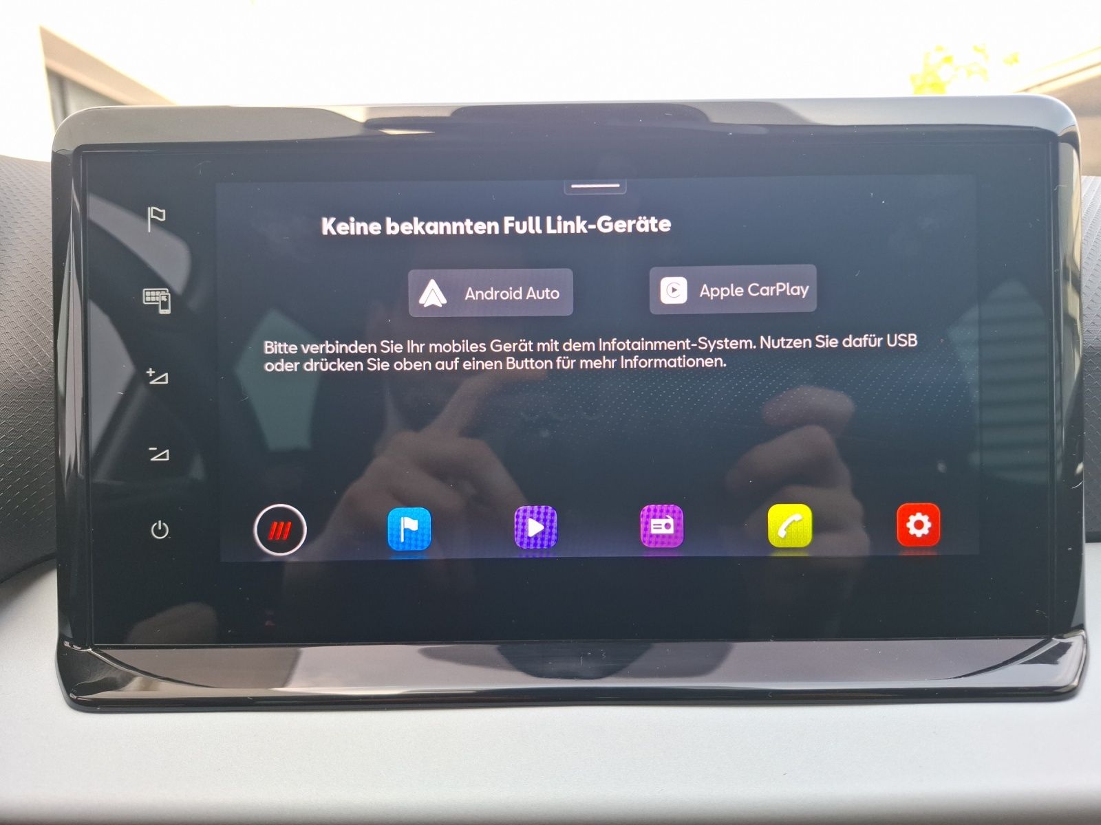 Fahrzeugabbildung SEAT Ibiza TSI Style LED Navi VC ACC RFK SH LM