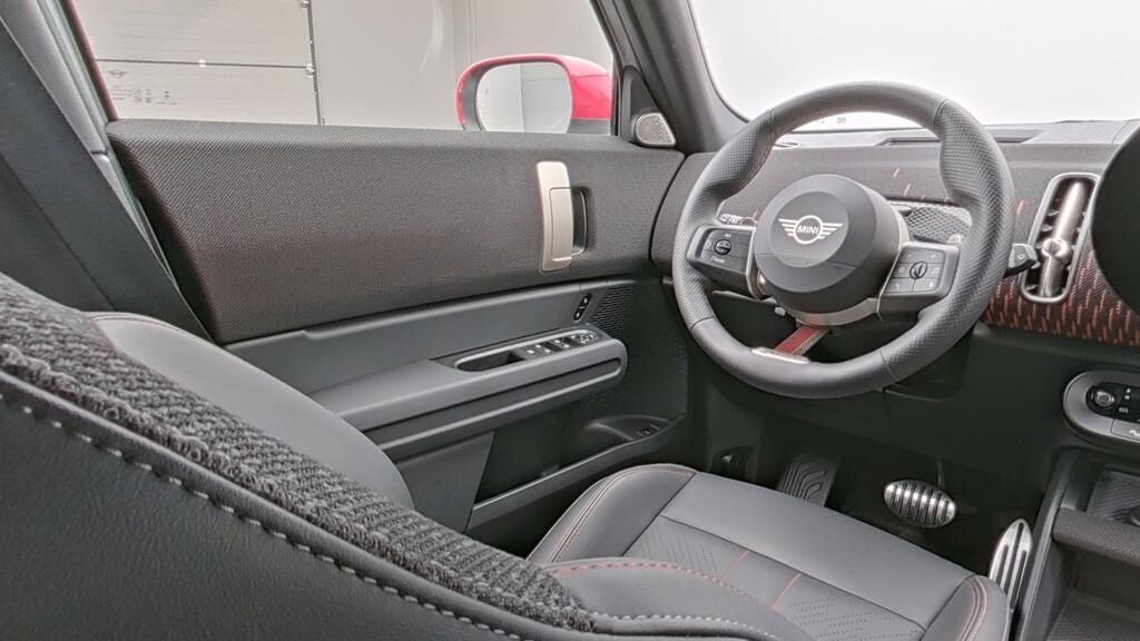 MINI John Cooper Works Countryman - Bild 11