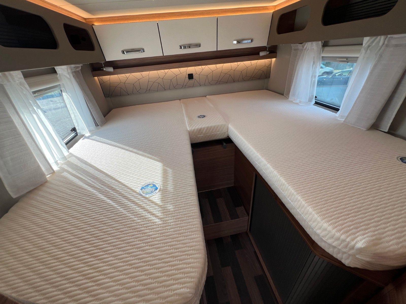 Fahrzeugabbildung Weinsberg CaraCompact Edition Pepper 600 MEG MJ26