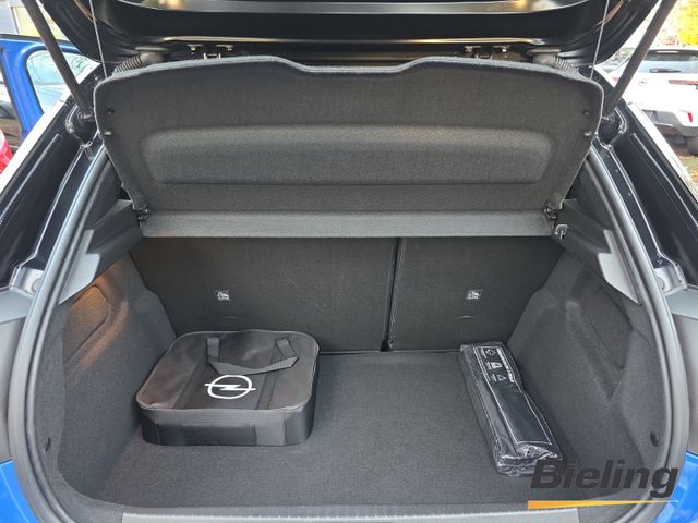 Corsa-e GS Line, OBC, NAVI, LED-Matrix, Abstands