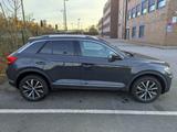 Volkswagen T-Roc Style 1.5 TSI DSG Standheizung | AHK - VW T-Roc Gebrauchtwagen in Düsseldorf