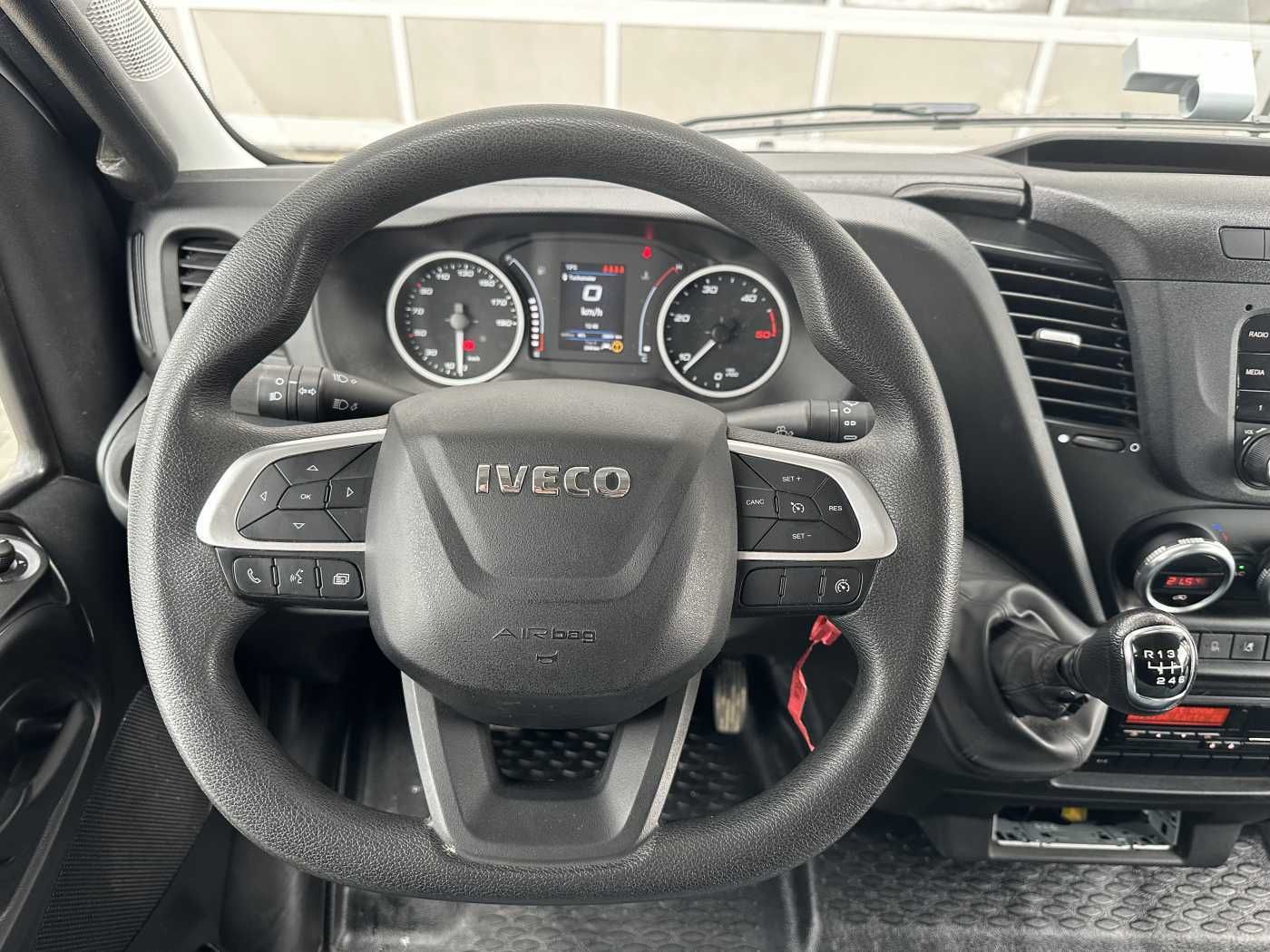 Fahrzeugabbildung Iveco 70C18H 3-S.Kipper *R.3750mm*7Sitze*AHK*