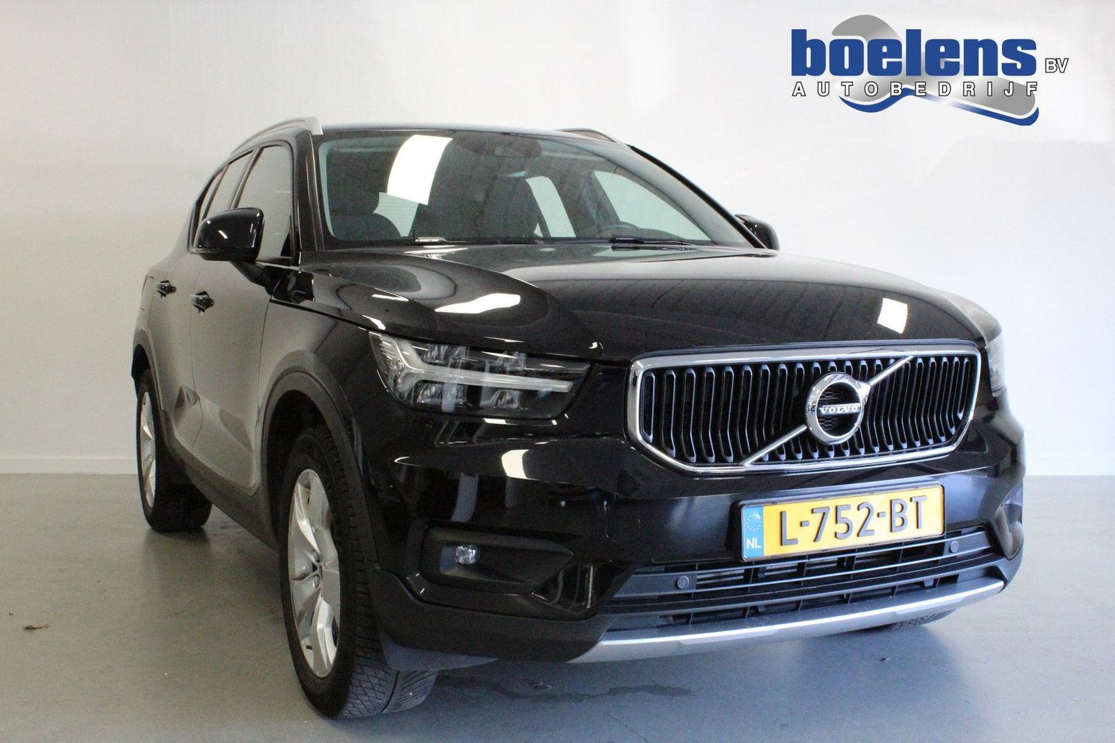 VOLVO XC 40
