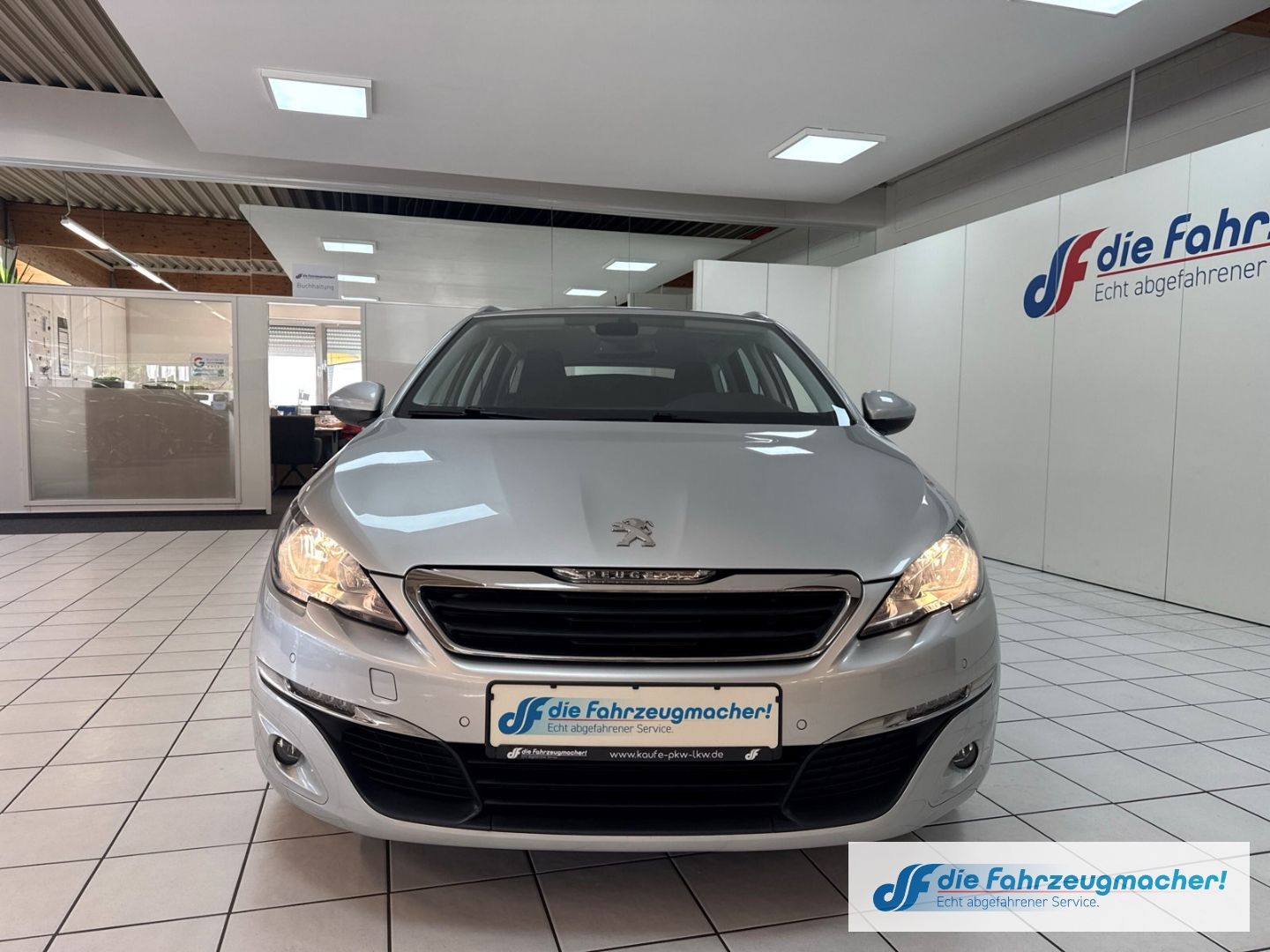 Fahrzeugabbildung Peugeot 308 SW Business-Line 1.6 BlueHDi 120 FAP 2-Zonen
