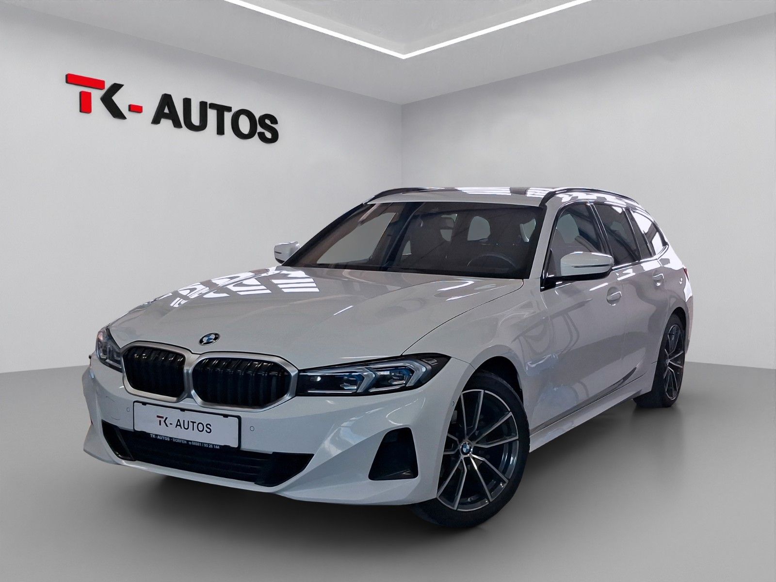 BMW 318d Touring,Navi,LED,Pano,HUD,Wide,Std-Heiz,AHK