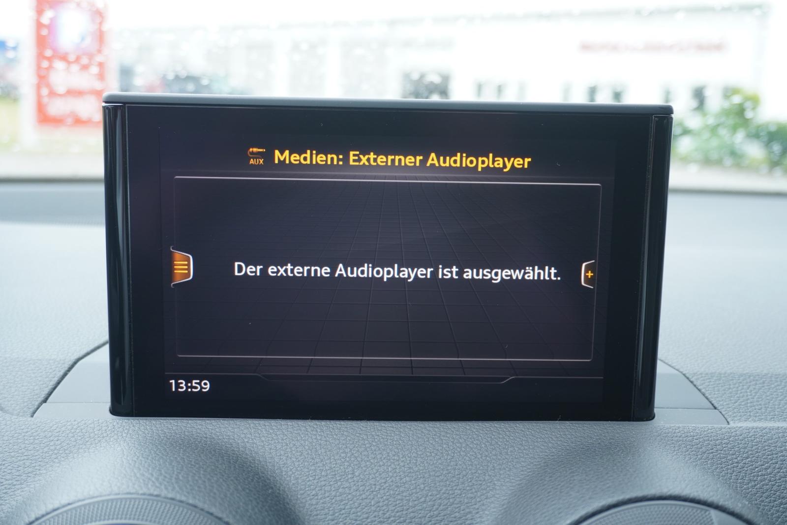 Audi Q2 1.0 TFSI sport ultra Navi LED Tempomat PDC