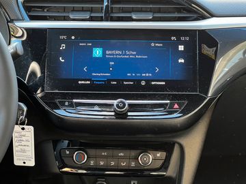 Bild 14 Opel Corsa GS - SHZ | LHZ | RFK | PDC vo u. hi