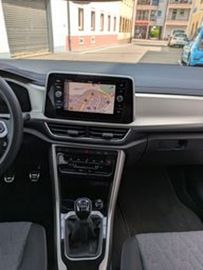 Volkswagen T-Roc 1.5 TSI Move KLIMA LED NAVI ALU