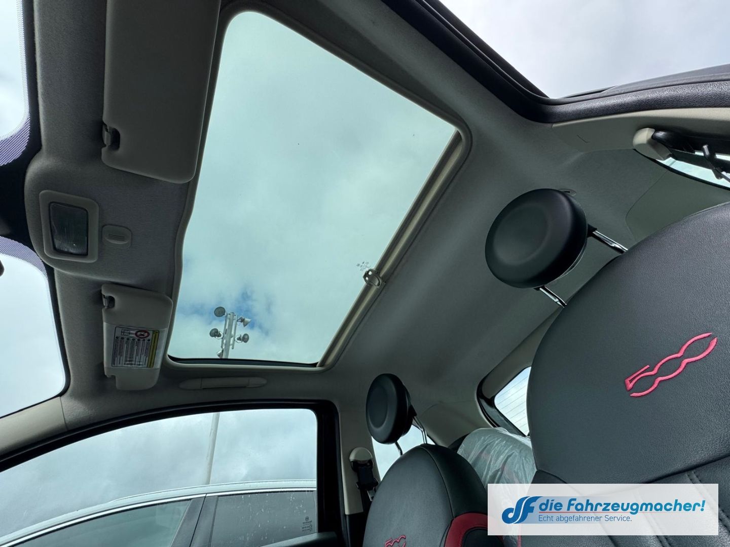 Fahrzeugabbildung Fiat 500 Cult 1.2 8V Leder Klimaautom Tel.-Vorb. PDC