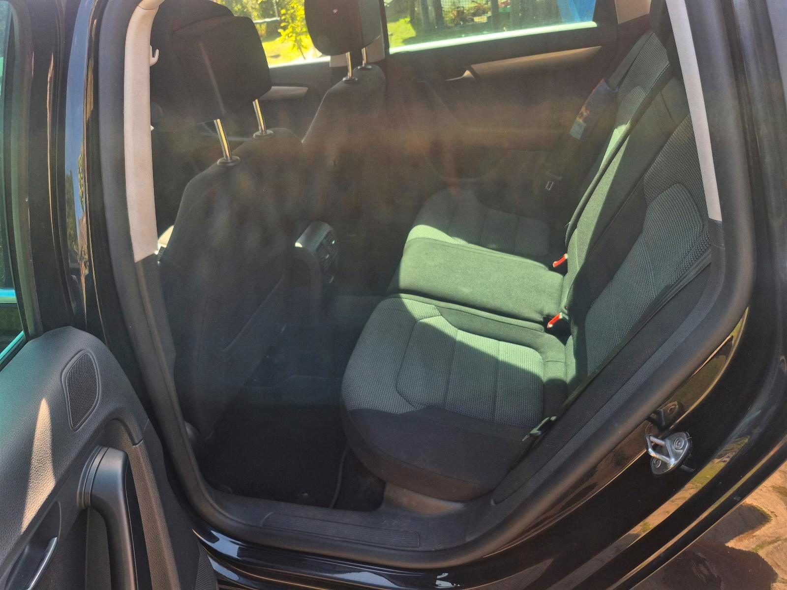 Volkswagen Passat 2012 — photo 12
