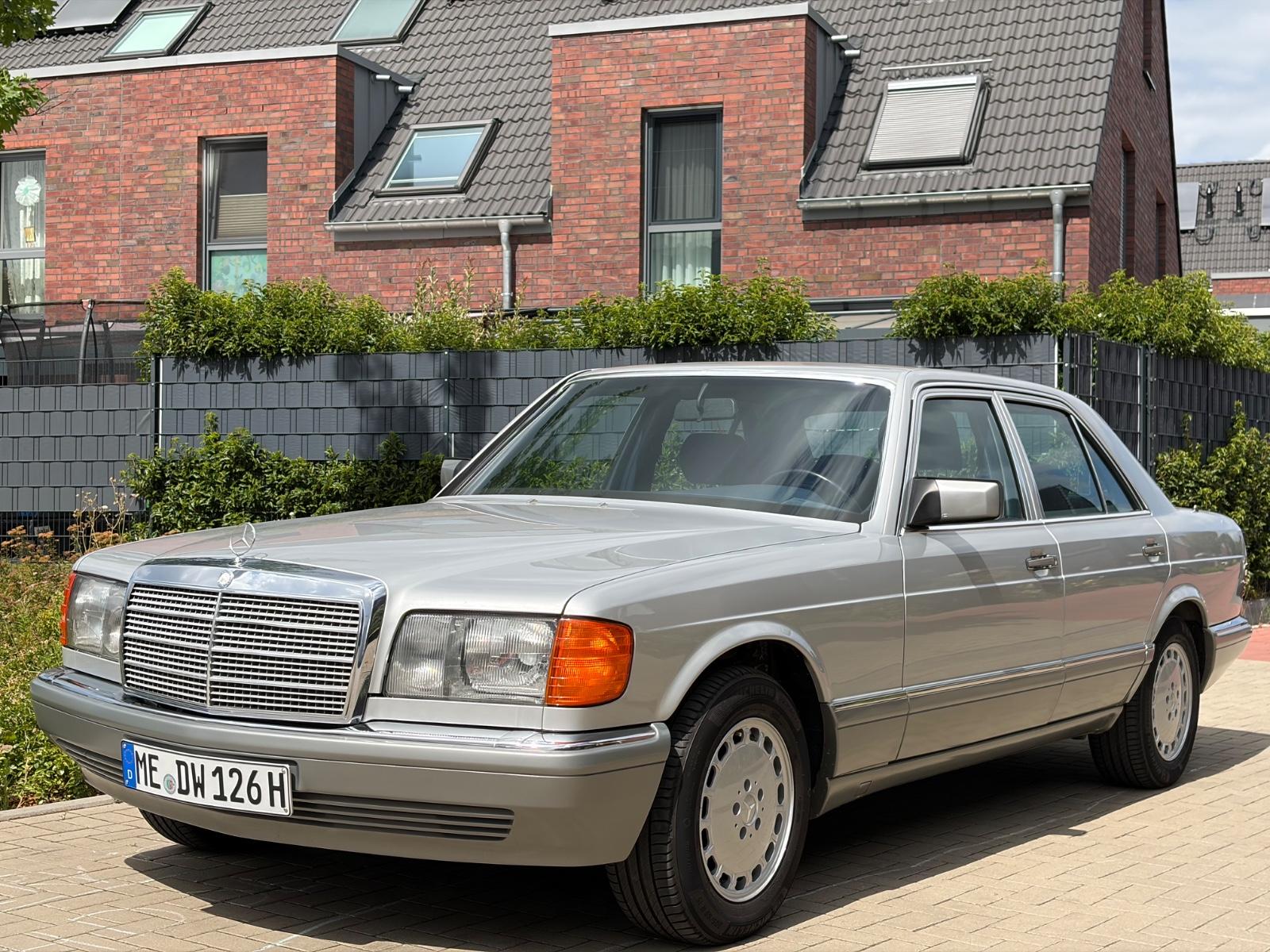 Mercedes-Benz 260