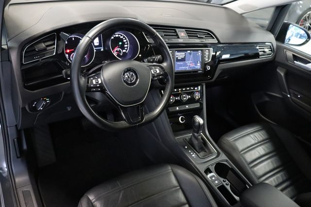 Fahrzeugabbildung Volkswagen Touran Comfortline BMT/Start-Stopp|PANO|LED|ACC|