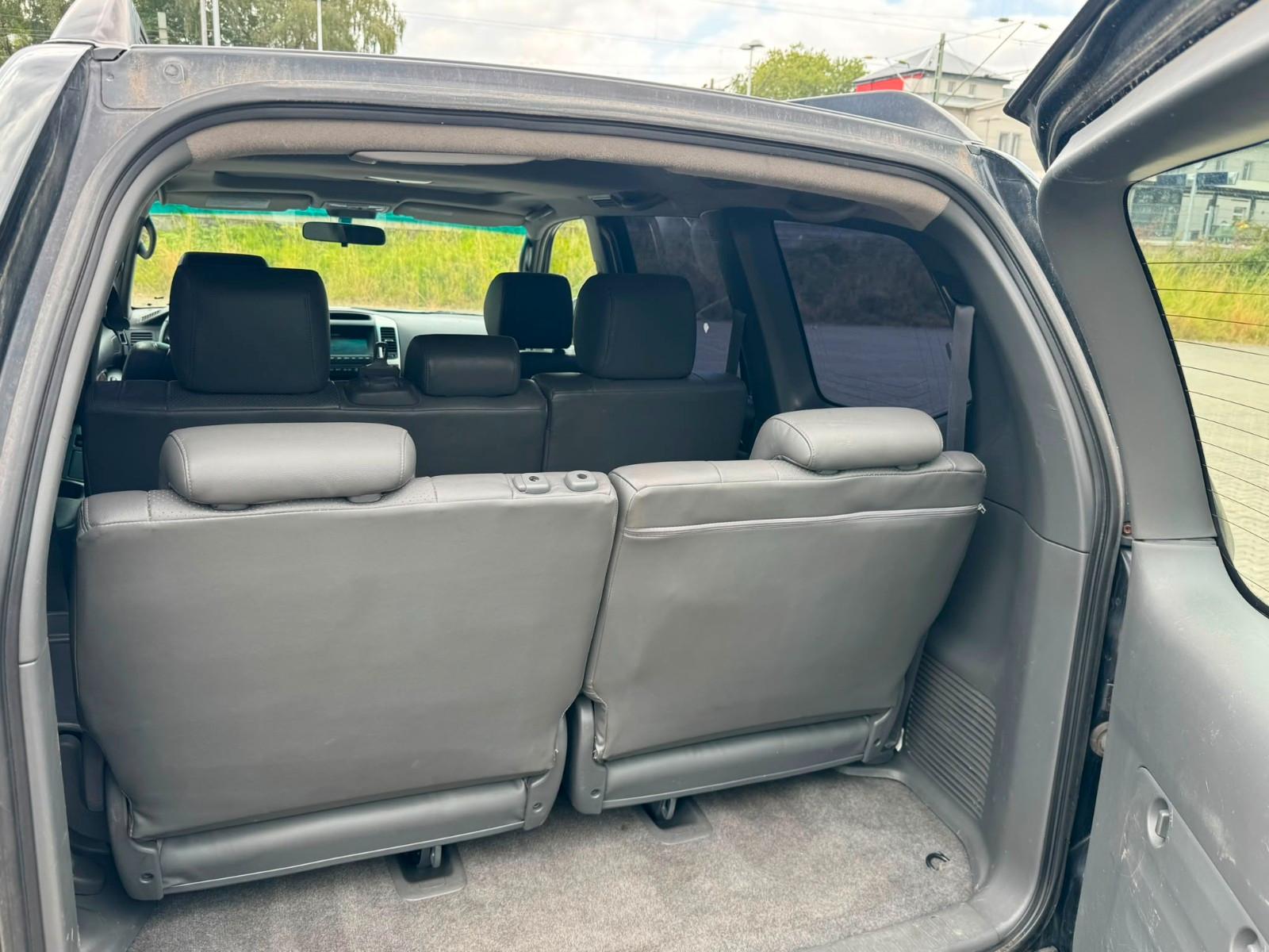 Toyota Land Cruiser Prado Executive 4.0 V6 | 249 ch | BVA | 8 places | Cuir | Toit ouvrant | Suspension pneumatique | Attelage