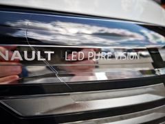 Fahrzeugabbildung Trafic Kasten L2H1 3,0t Komfort LED Rückfahrkam.