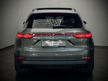 Porsche Cayenne - 6