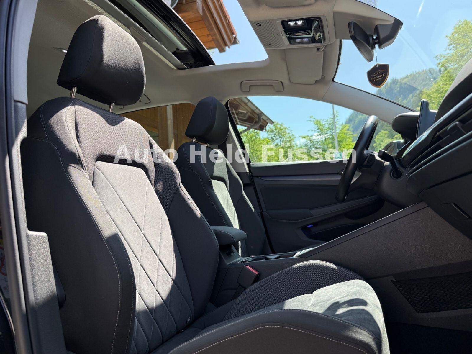 Volkswagen Golf VIII Style 4Motion Aut Pano Matrix ACC AHK, миниатюра 24