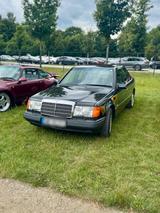 Mercedes-Benz Mercedes W124 400E - Mercedes-Benz aus 1992: W124