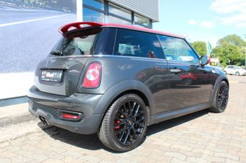 Fahrzeugabbildung MINI Mini John Cooper Works Leder Navi Pano
