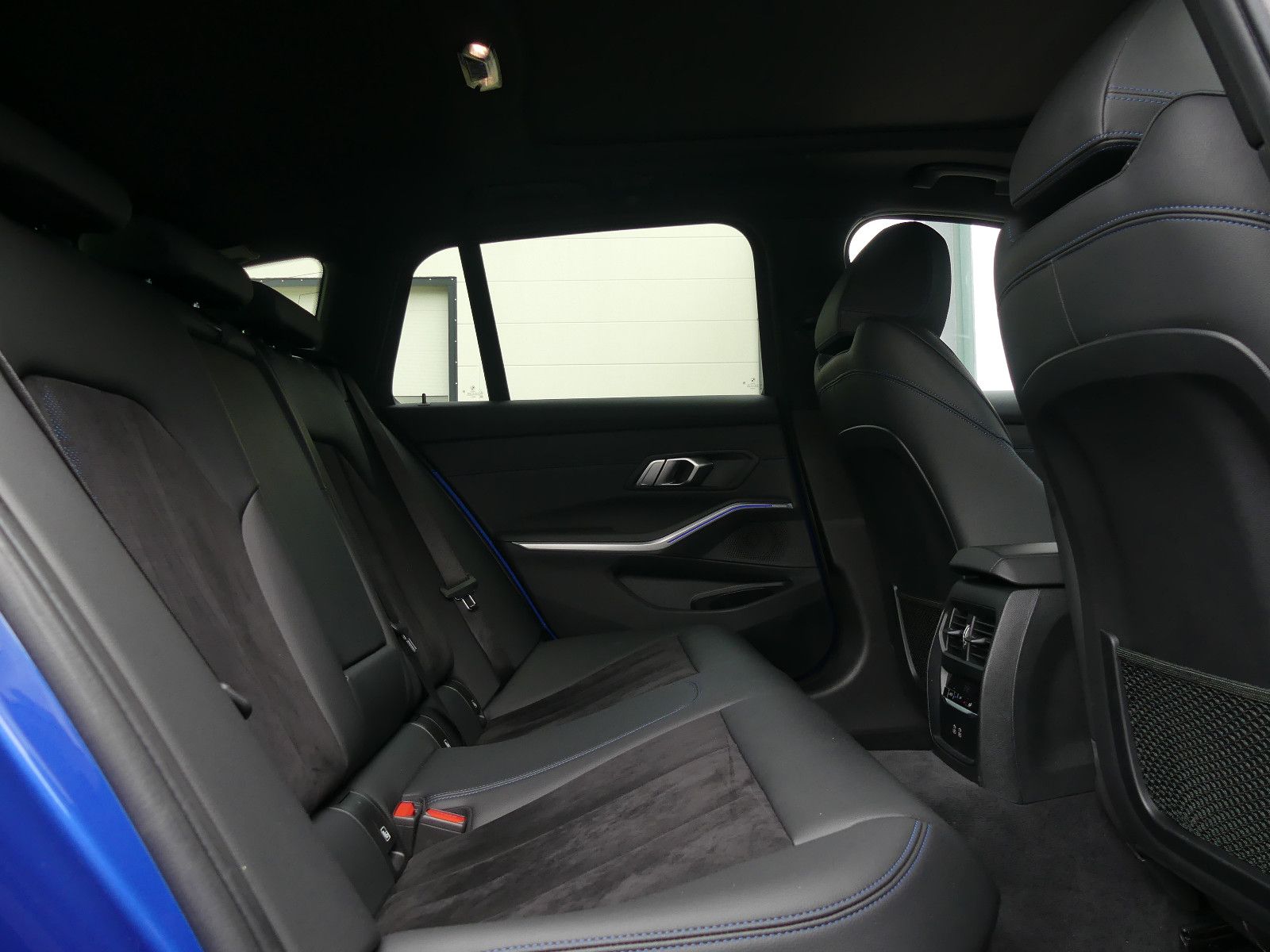 BMW 320d M Sport Touring Laser/Pano/Kamera/AHK/1.Hd foto 15