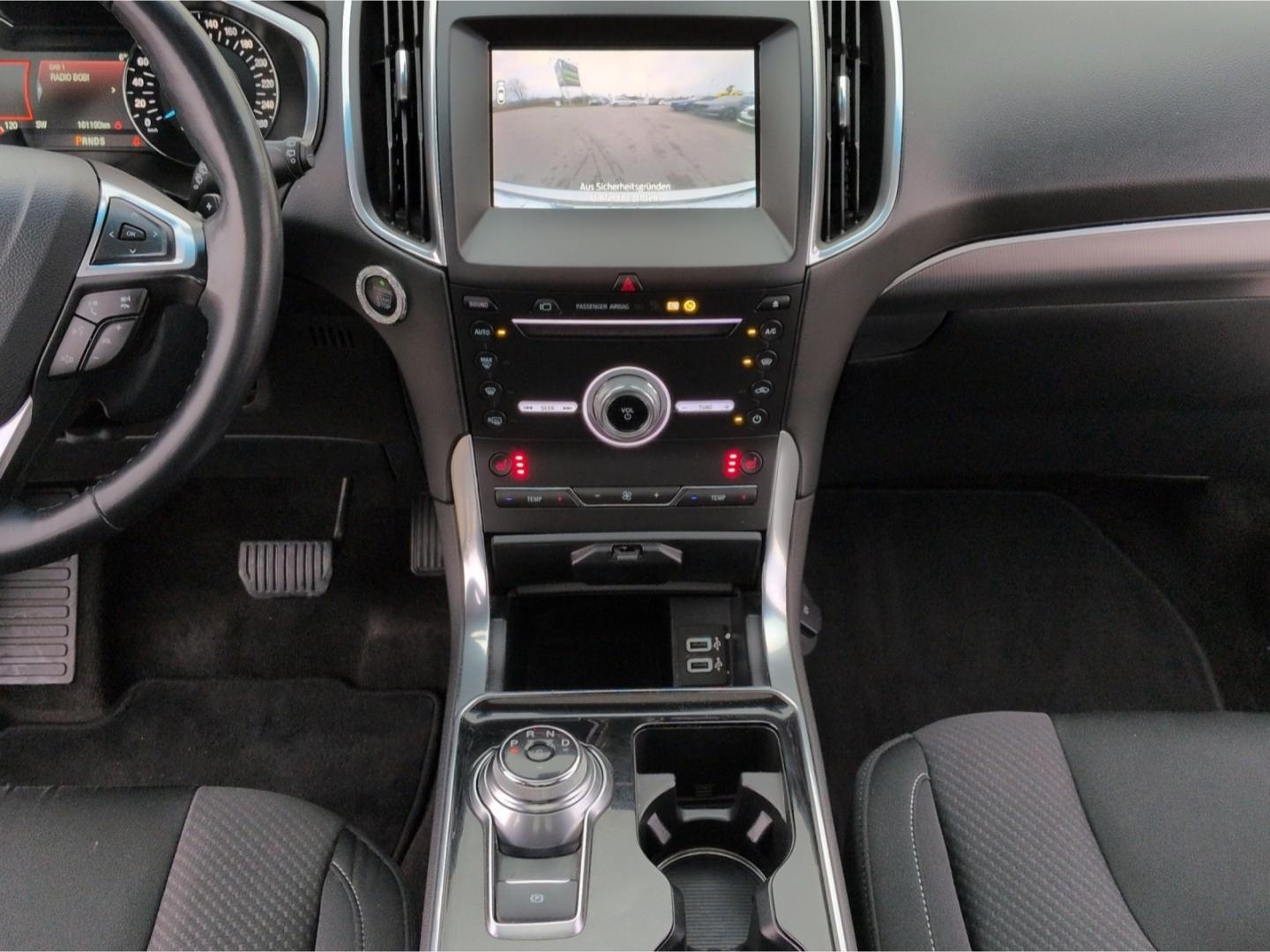 Ford Edge Titanium AWD 2.0D*AHK Panodach ACC B&O Navi