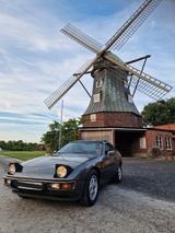 Porsche 924 - graue Porsche 924