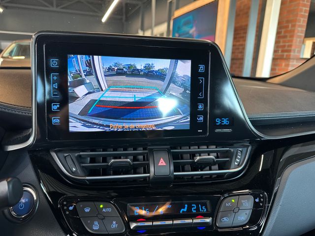 Toyota C-HR  Hybrid Flow