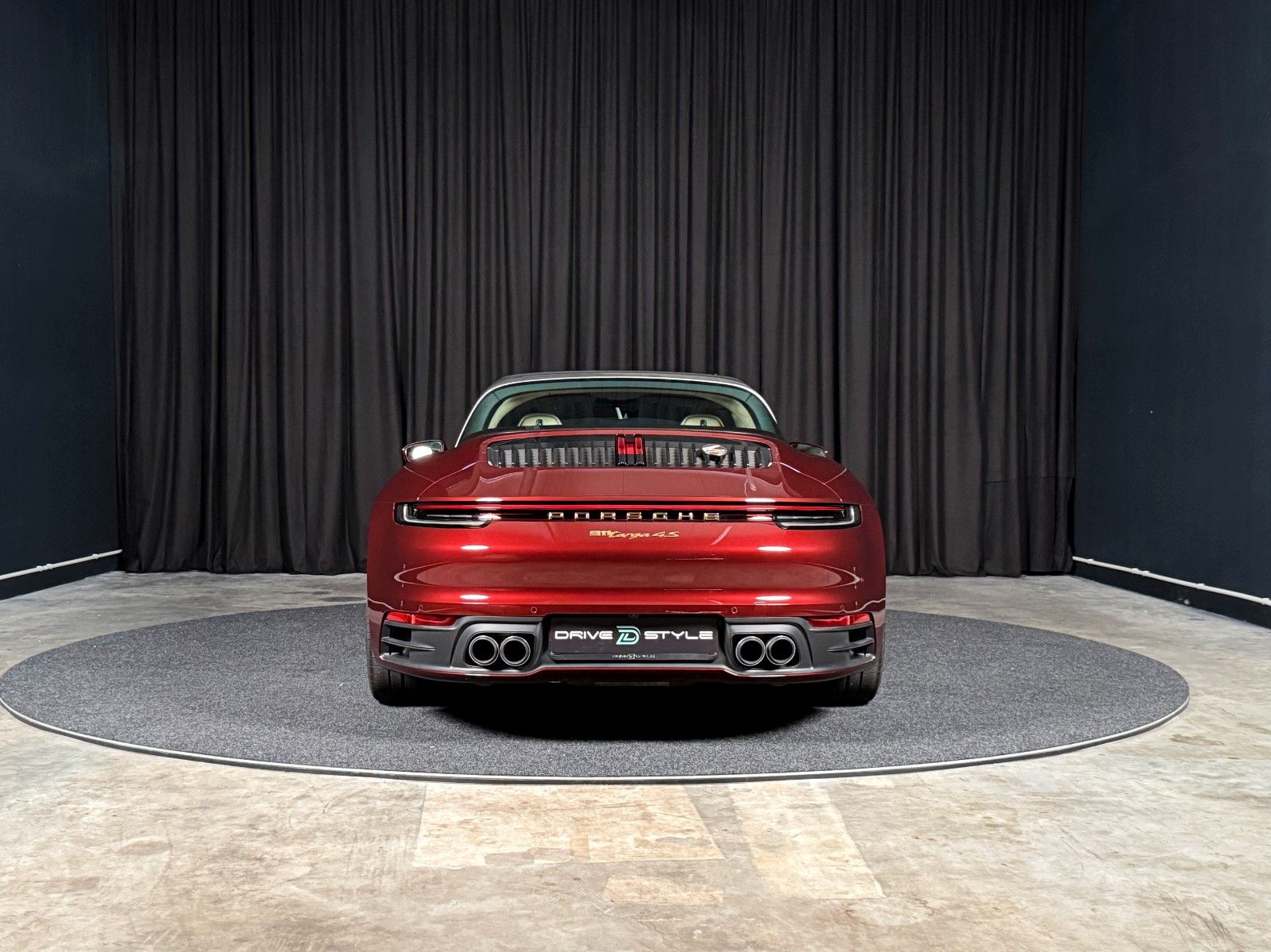 Fahrzeugabbildung Porsche 911 Targa 4 S Heritage + Lift + Approved + PCCB