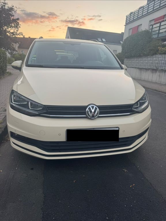 Image of Volkswagen Touran