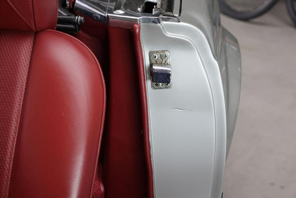 Mercedes-Benz SL 230