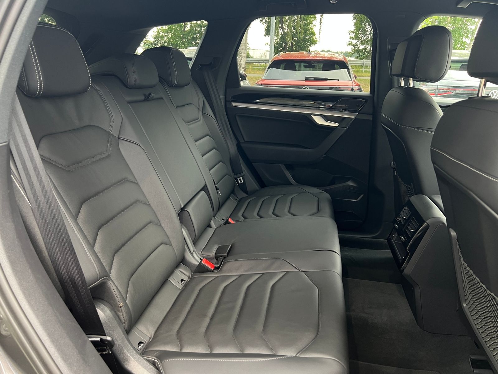 Fahrzeugabbildung Volkswagen Touareg 3.0 TDI 4MOTION *AHK,Luft,Leder,ACC,Kame