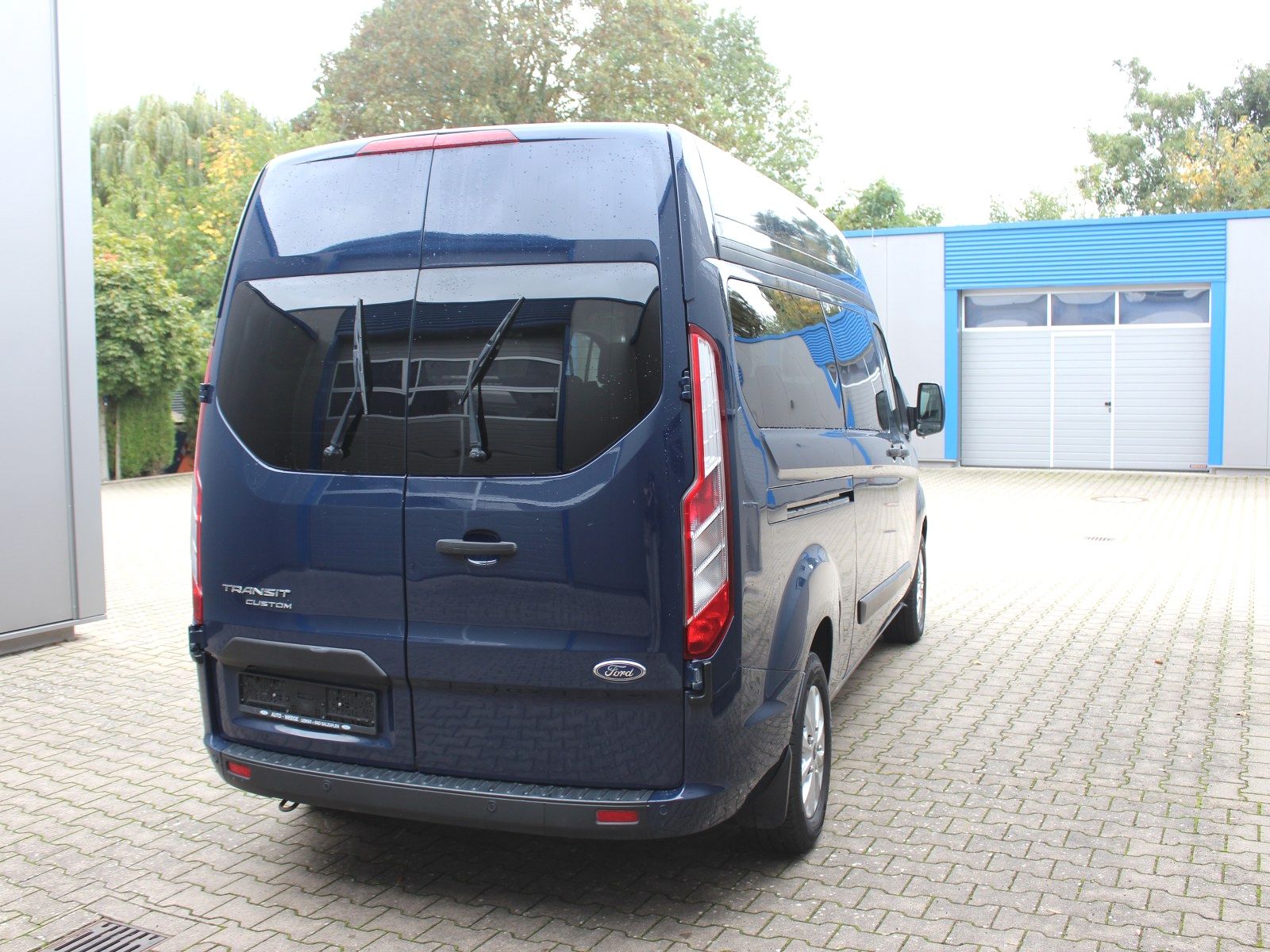 Fahrzeugabbildung Ford Transit Custom 320 L2 Trend 2,0 TDCi