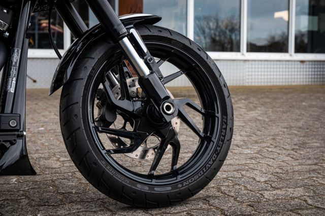 Fahrzeugabbildung Harley-Davidson HEINZBIKES Softail FLSB Sport Glide; CUSTOM 1of1