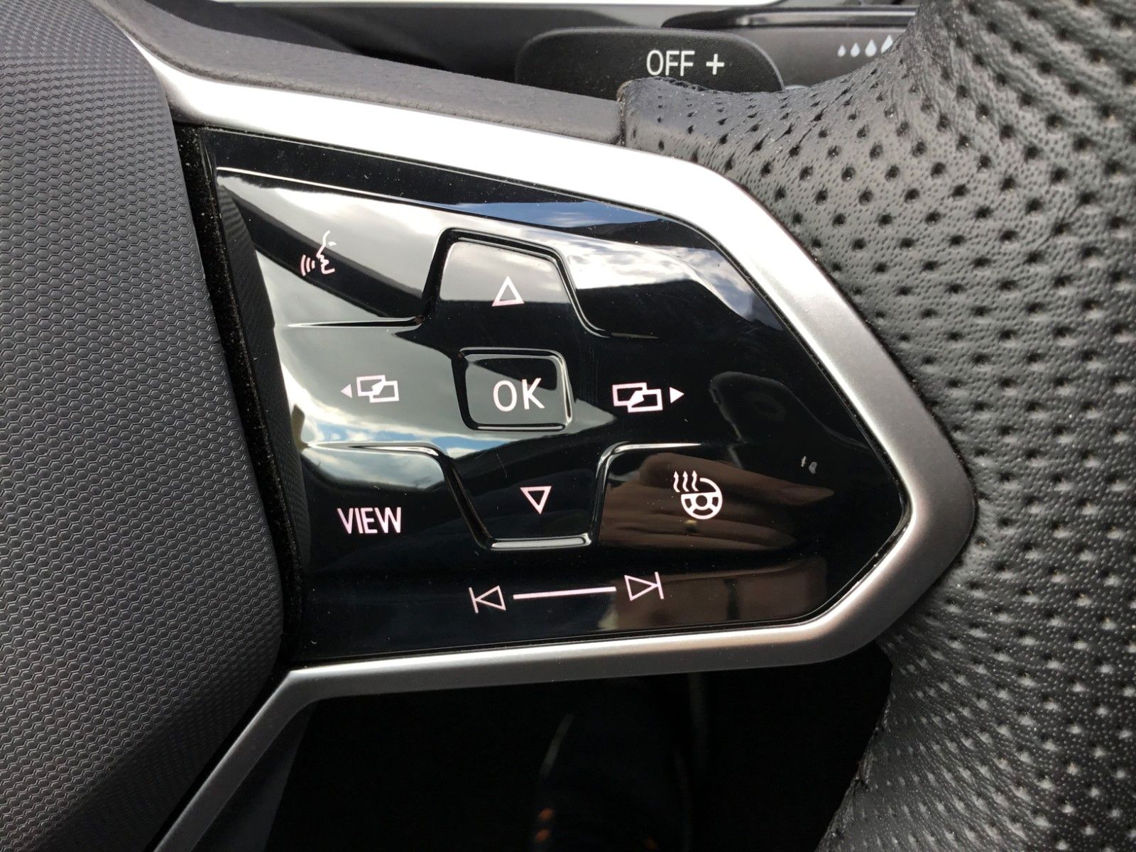Fahrzeugabbildung Volkswagen Tiguan Allspace 2.0TDI DSG 4M R-Line+Standheizun