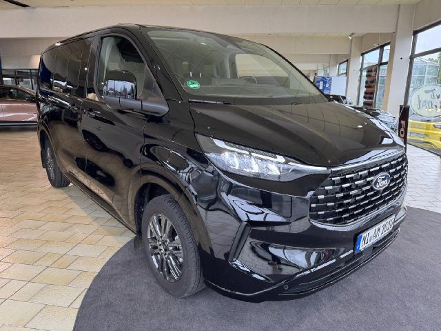Ford Tourneo Custom 320 L1 Titanium FWD