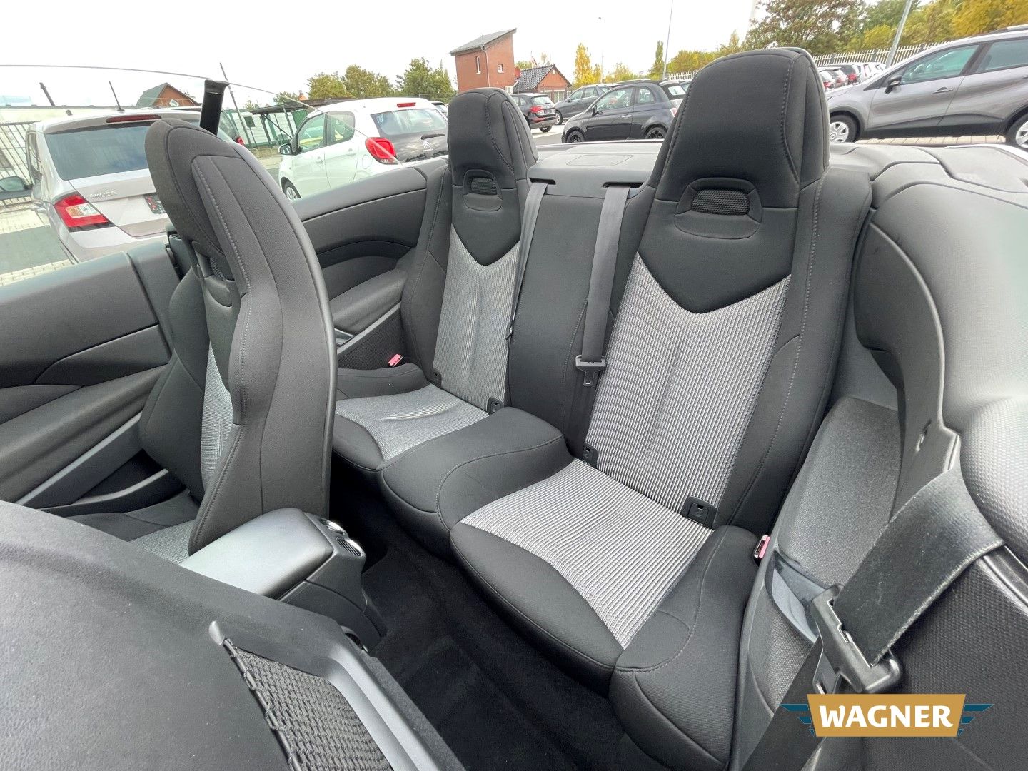 Fahrzeugabbildung Peugeot 308 CC Cabrio-Coupe Premium Klimaautomatik
