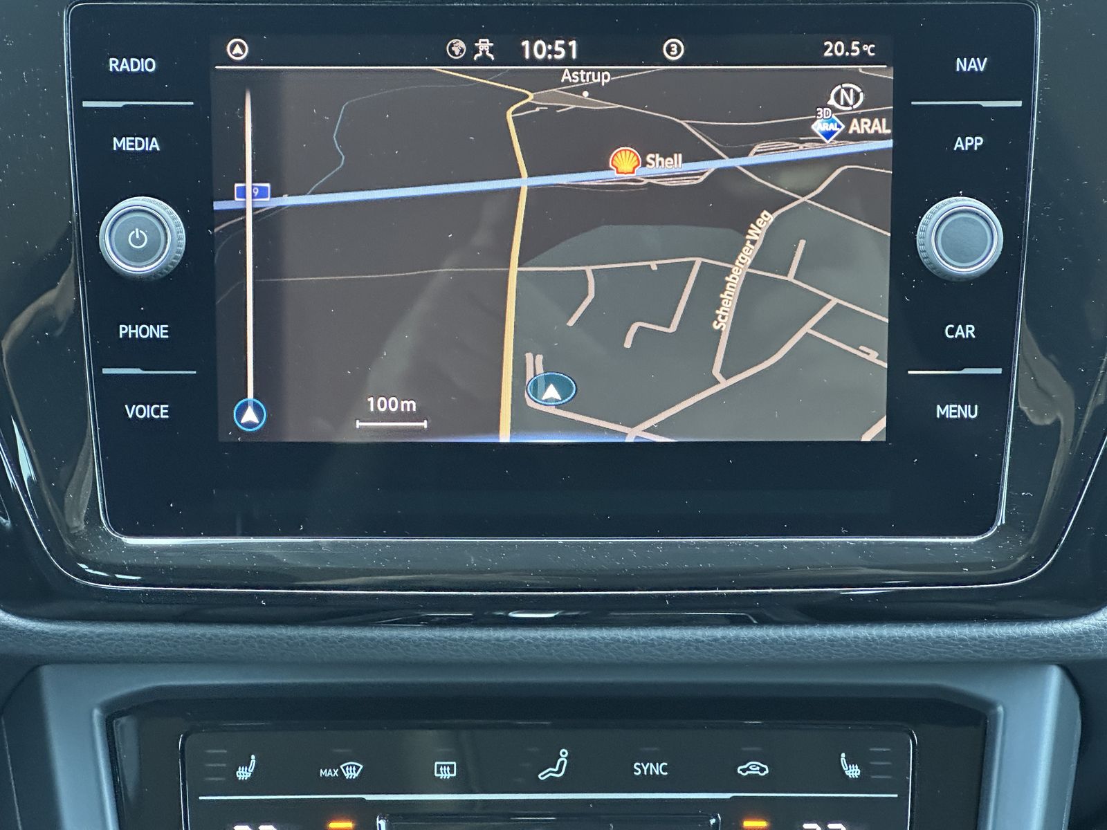 Fahrzeugabbildung Volkswagen Touran 2.0 TDI DSG Highline NAV+LED+ACC+KAMERA