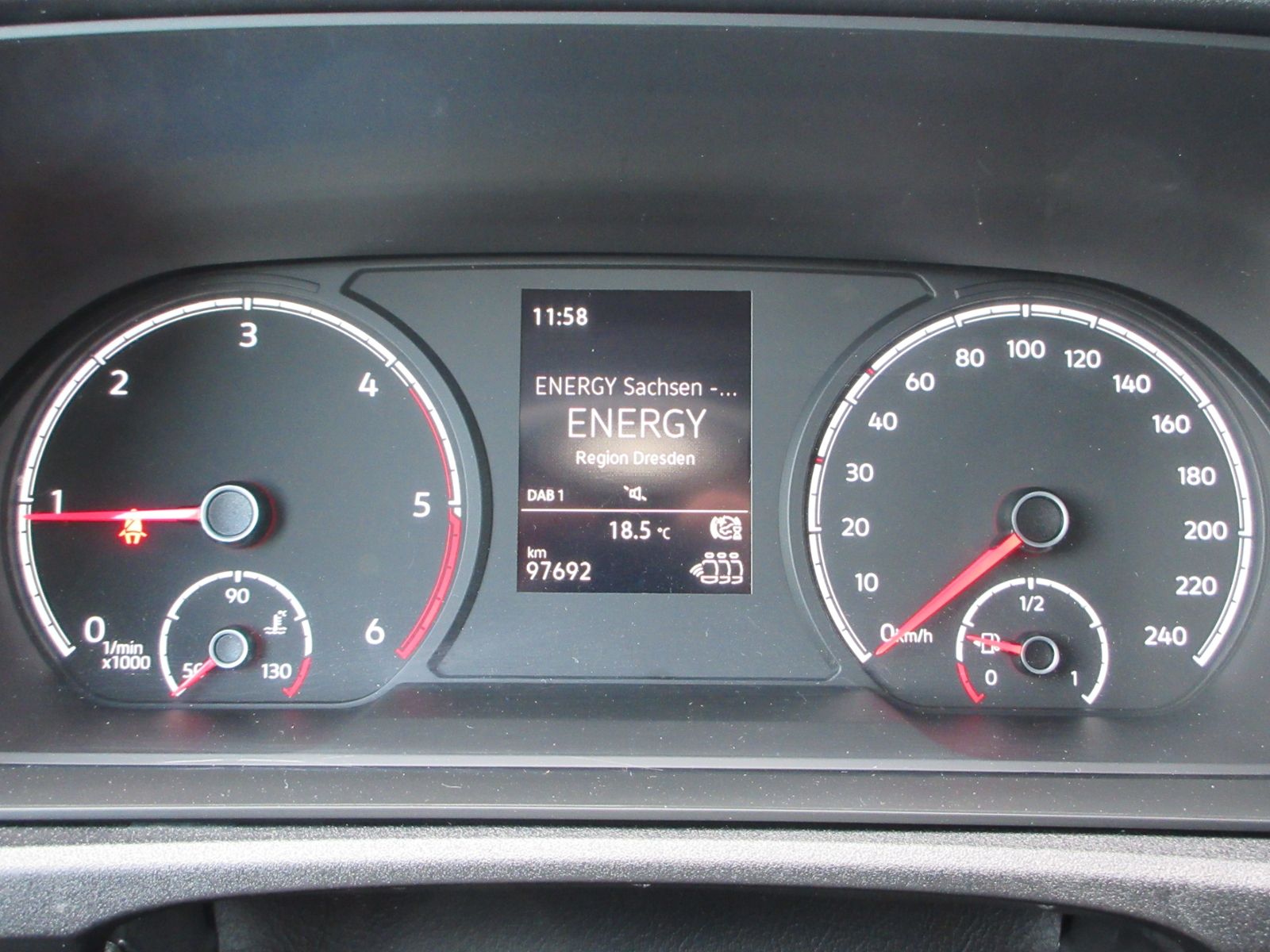 Caddy 2.0 TDI Life 5-SITZER/AHK/LED/16-ZOLL/APP-