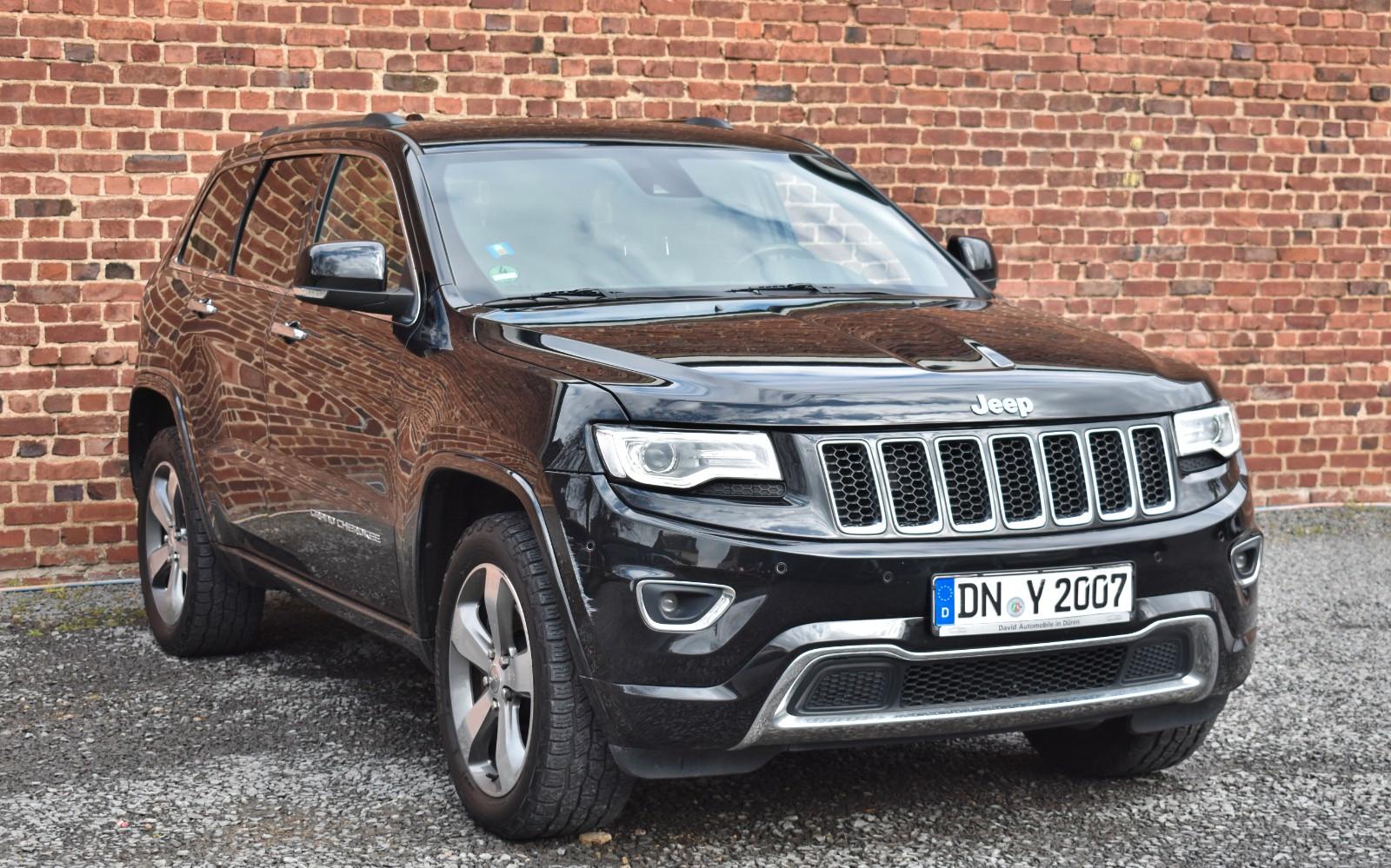 Jeep Grand Cherokee 3.0 CRD Overland | 250 ch | BVA | Toit panoramique | Sièges ventilés | Suspension pneumatique | Attelage | Cuir