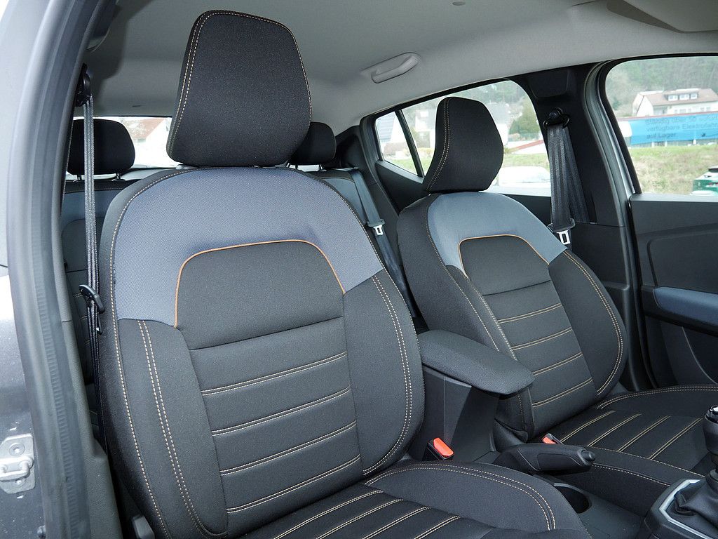 Fahrzeugabbildung Dacia Sandero Stepway Expression TCe 110 FACELIFT 2026