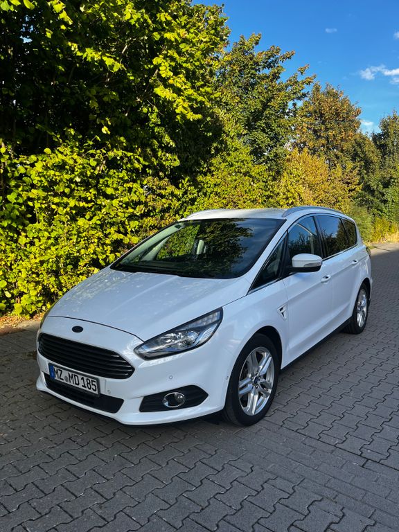 Image of Ford S-Max