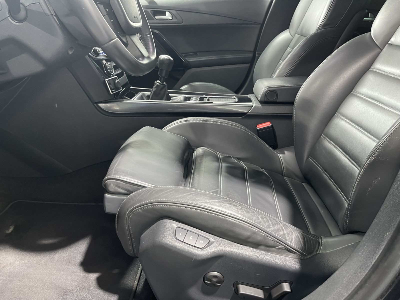 Fahrzeugabbildung Peugeot 508 Allure*AHK*LED*Leder*Pano*STHZ*Navi*